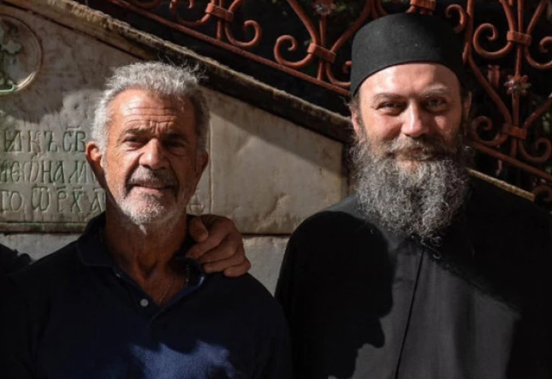 Arhimandrit otkrio kako je Mel Gibson prevodio dane u Hilandaru