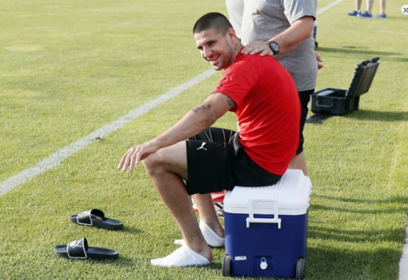 Mitrović se priključio treninzima Fulama, Al Hilal sad "napada" Osimena