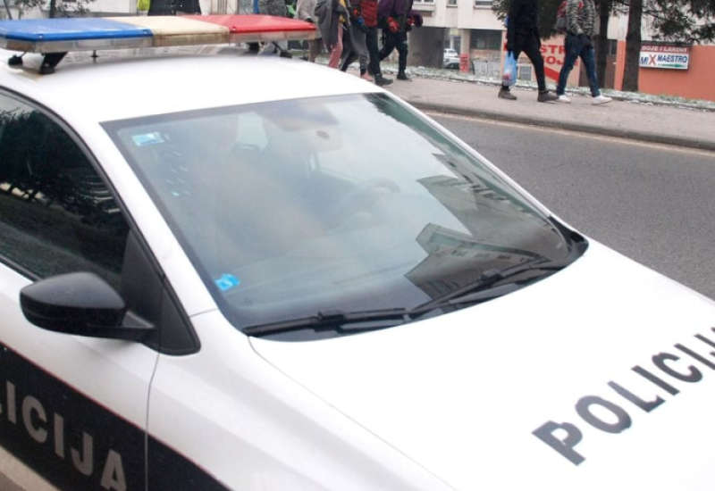 U saobraćajnoj nezgodi povrijeđeno četvorogodišnje dijete i vozač