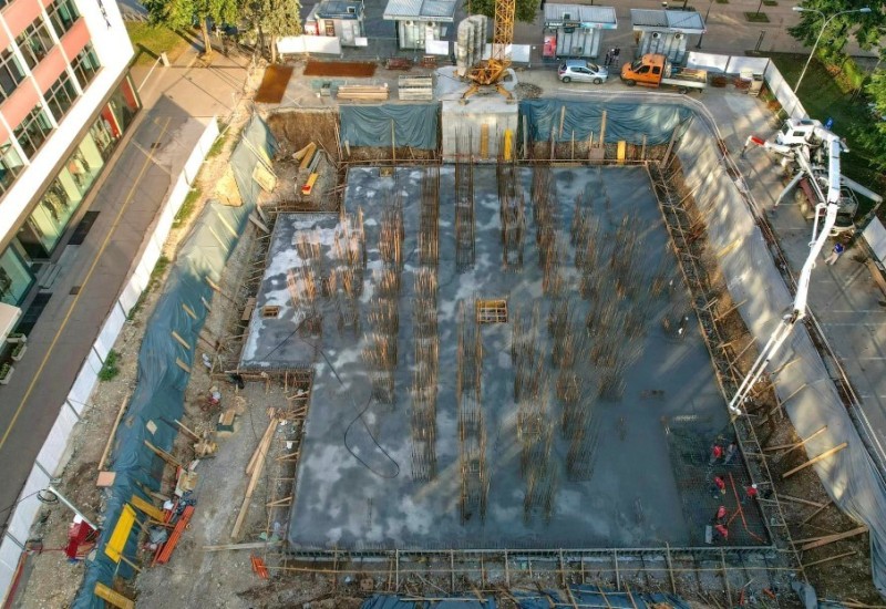 Počelo izlijevanje temeljne ploče za izgradnju Centralnog spomen-obilježja u Banjaluci