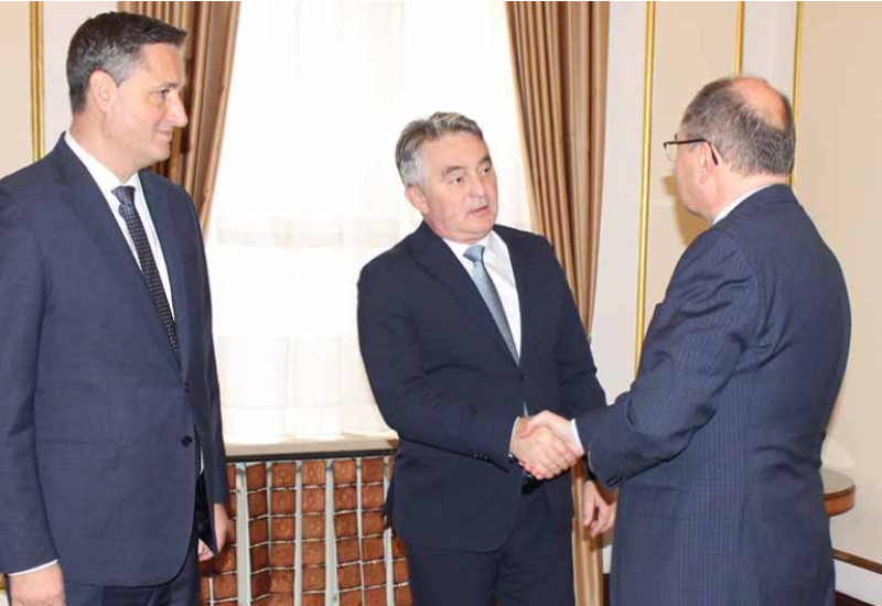 Komšić i Bećirović ugostili Šmita, Cvijanović nije prisustvovala sastanku