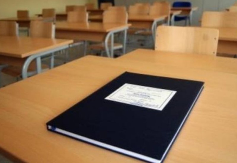 Drama u školi: Roditelji prijetili učiteljici da će je “progutati mrak” jer je dala četvorku