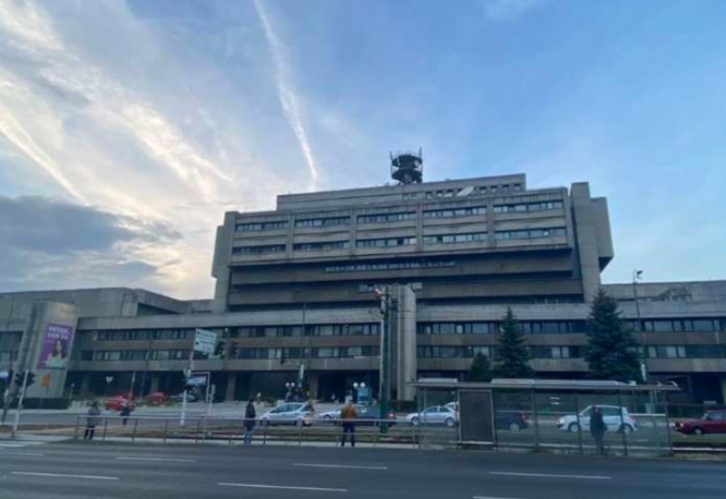 Finansijski problemi: UO BHRT najavio otkaze i prodaju zemljišta, imenovali tri nova urednika na radiju