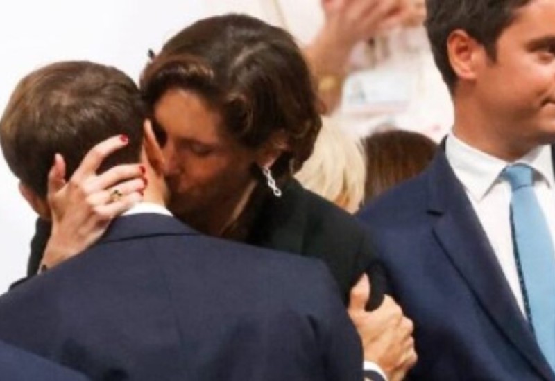 Predsjednik “u klinču”: Bura zbog provokativnog poljupca Makrona sa ministarkom VIDEO