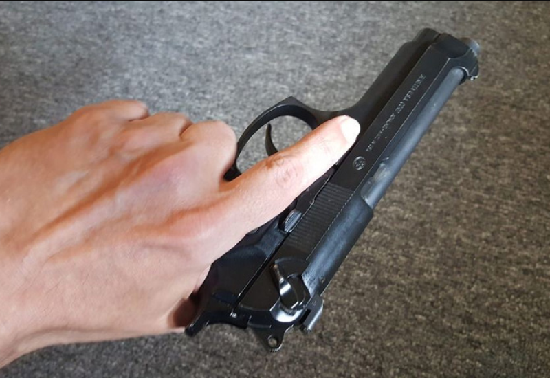 Lice uhapšeno zbog nošenja vazdušnog pištolja u ugostiteljskom objektu